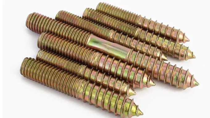 Goujons à extrémité taraudée