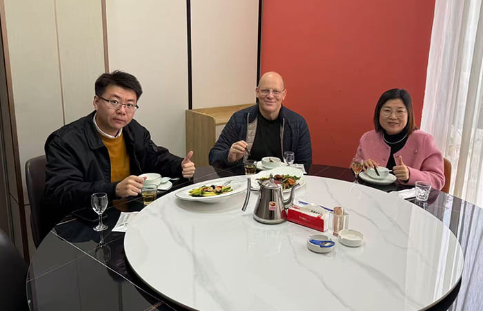 Customer visit at Hengrui factory