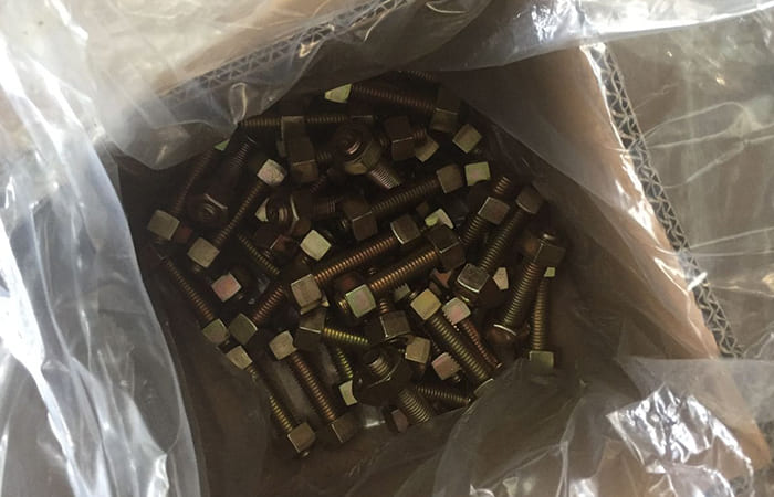 Quality inspection and export packing for B7 stud bolts